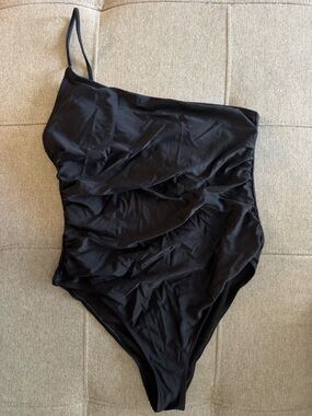 SHEIN Black One-Shoulder Ruched Swim One-Piece